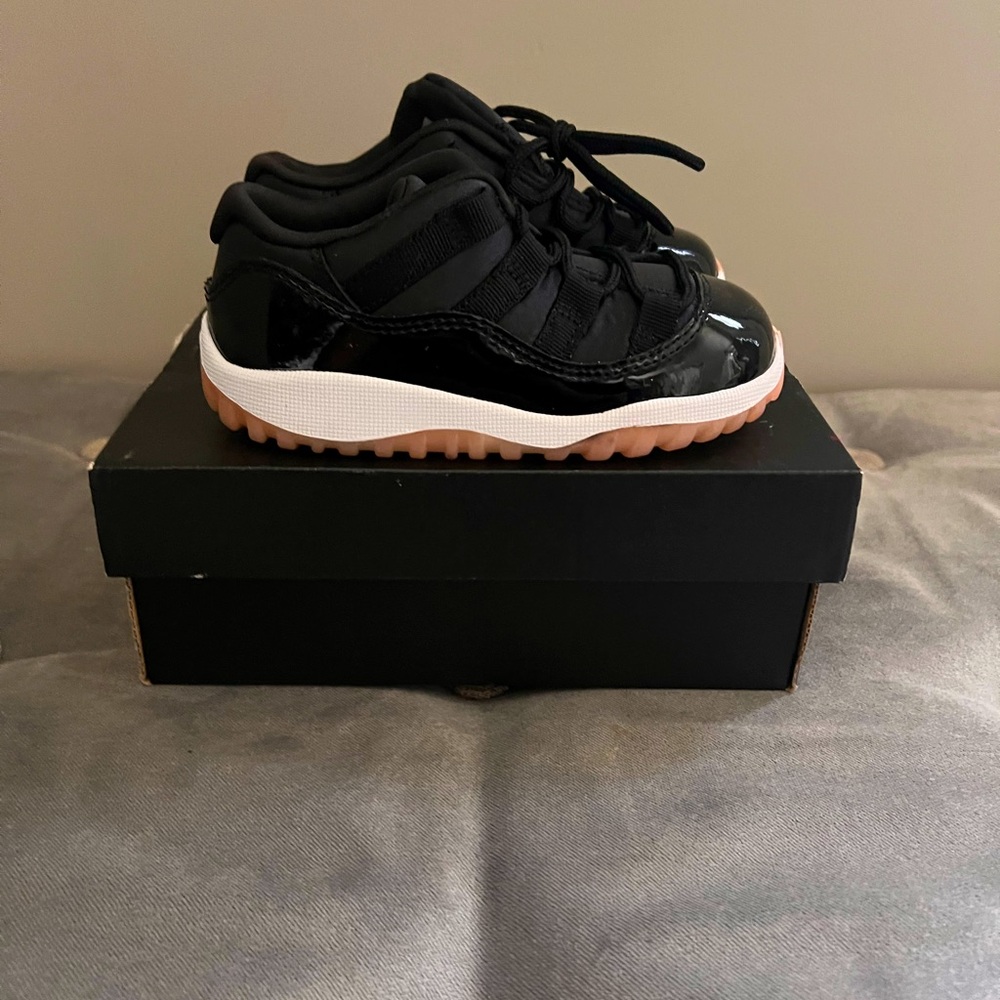 Jordan Retro 11 Low GT